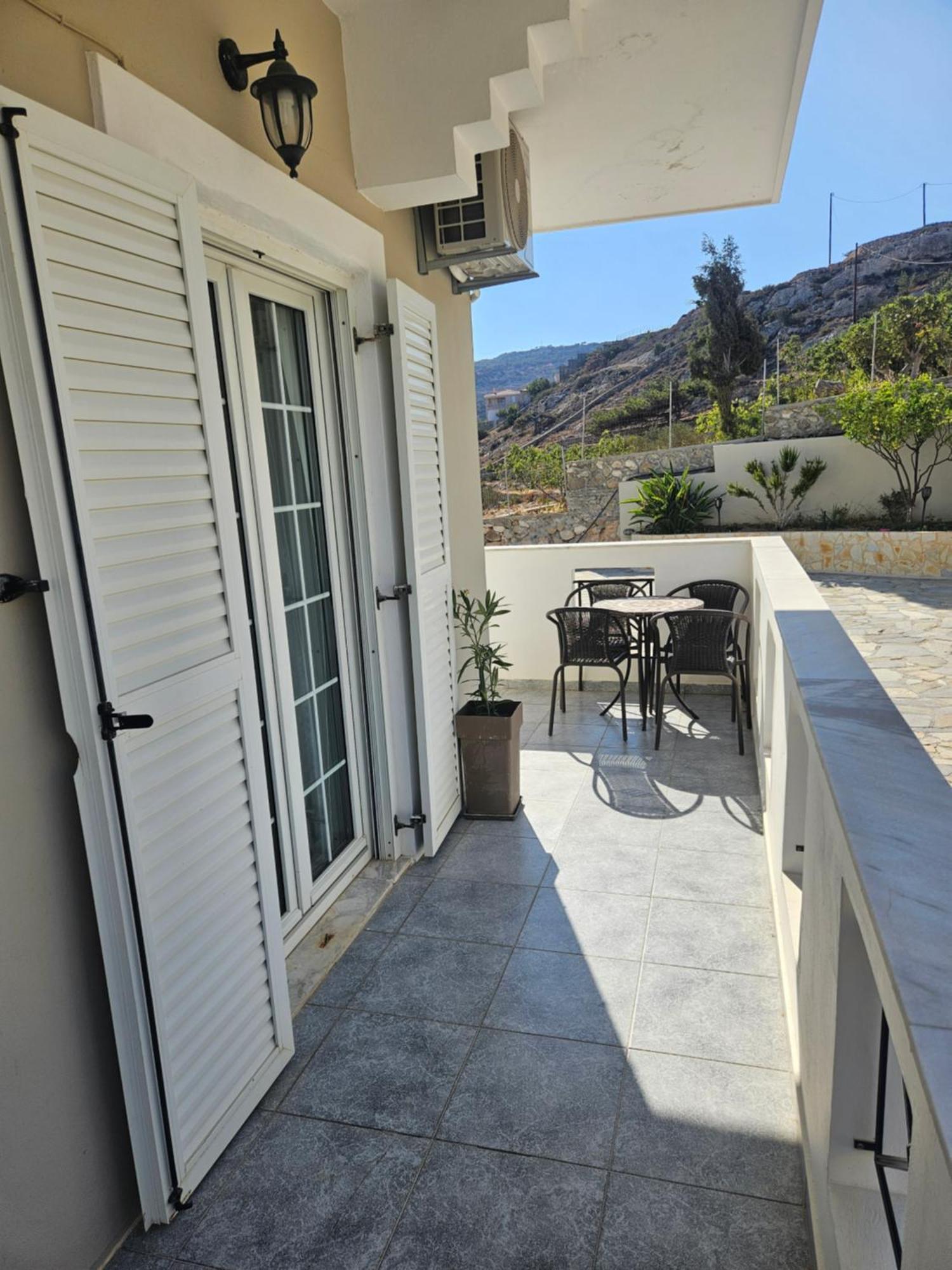 Damatria studio Karpathos Esterno foto